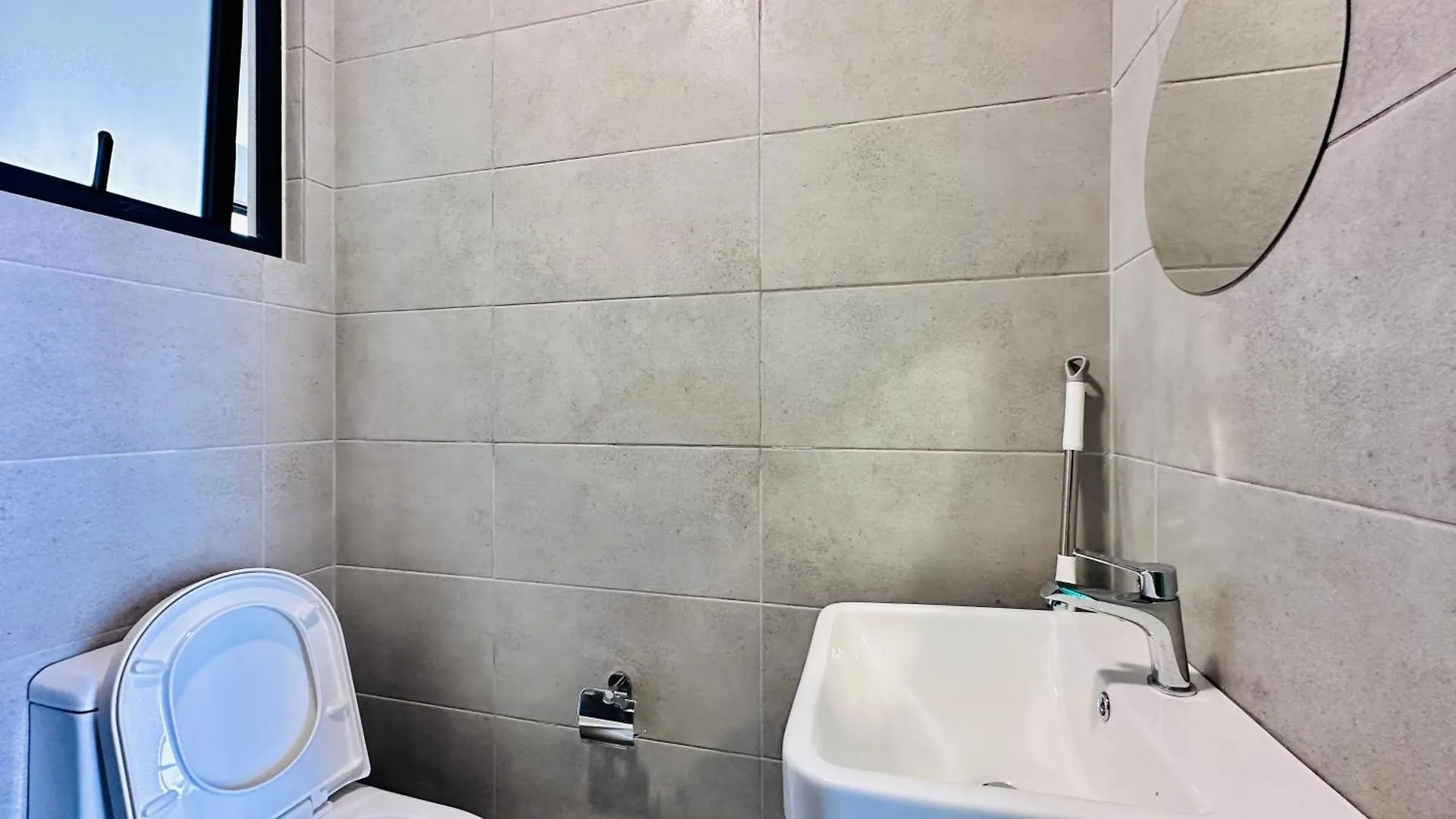 3Br Urban Suites 8-10Pax Luxury Family Stay Netflix Jelutong