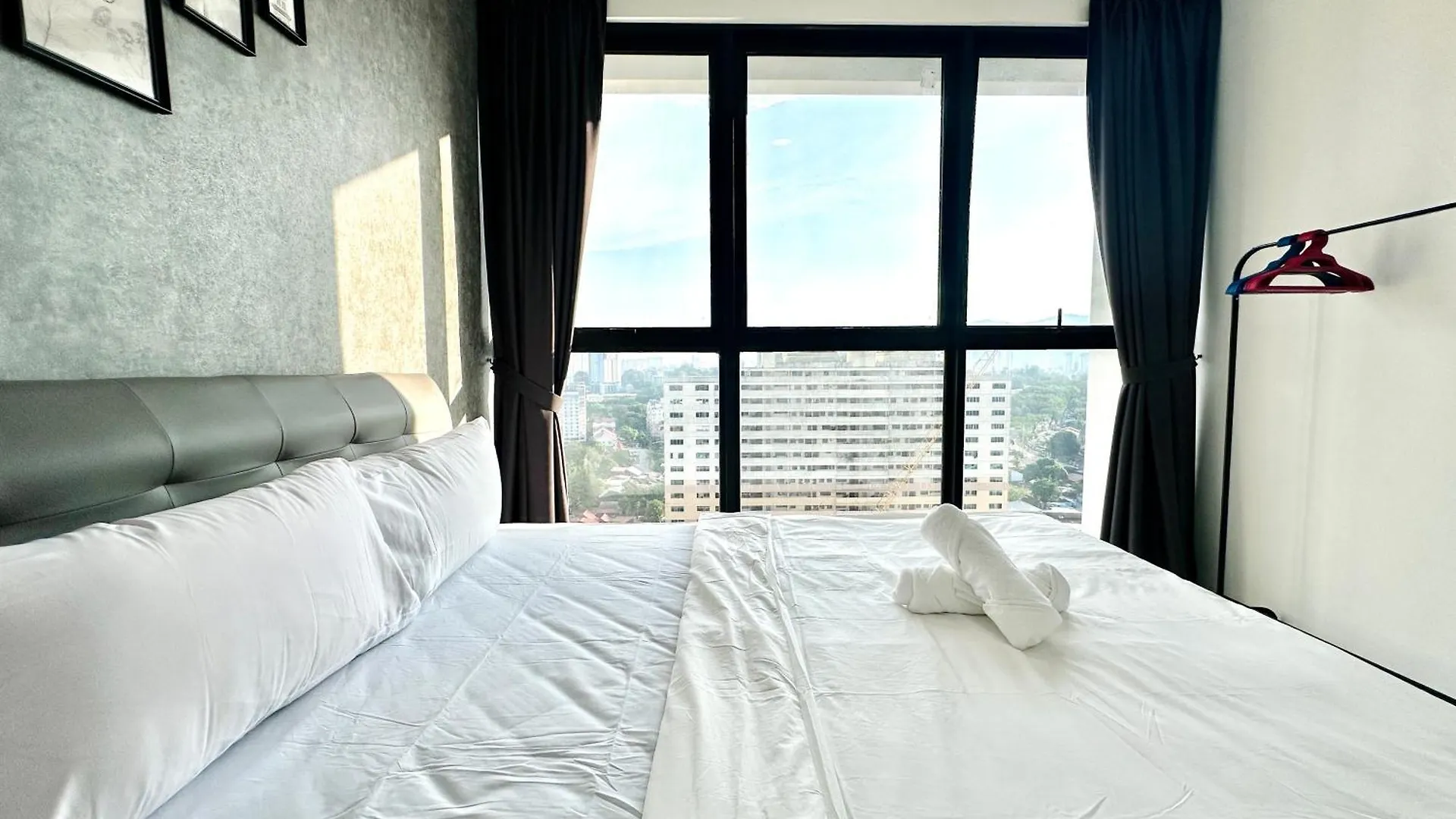3Br Urban Suites 8-10Pax Luxury Family Stay Netflix Jelutong