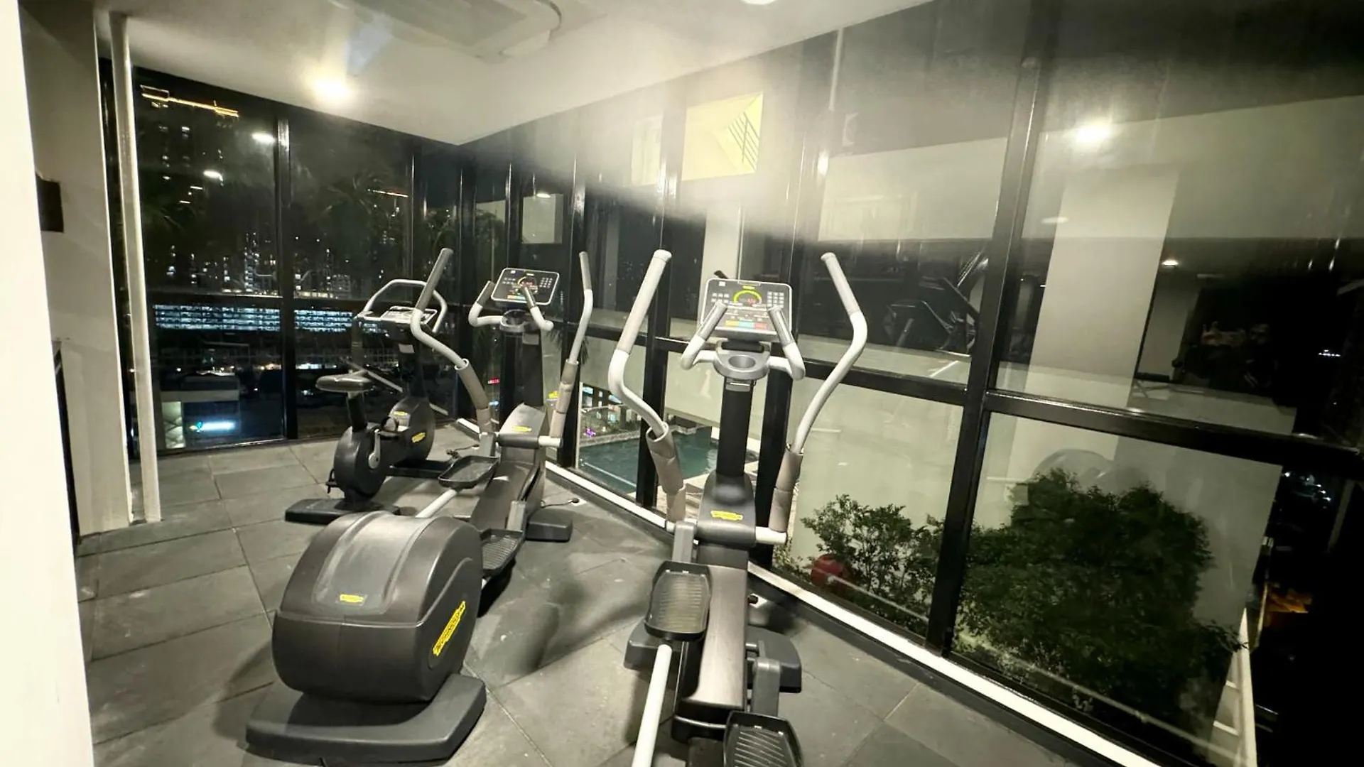 Apartament 3Br Urban Suites 8-10Pax Luxury Family Stay Netflix Jelutong Malezja