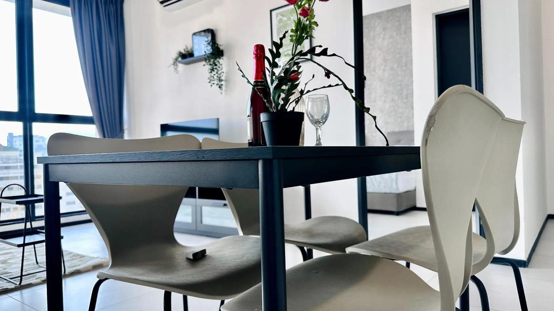 3Br Urban Suites 8-10Pax Luxury Family Stay Netflix Jelutong 0*,  Malezja